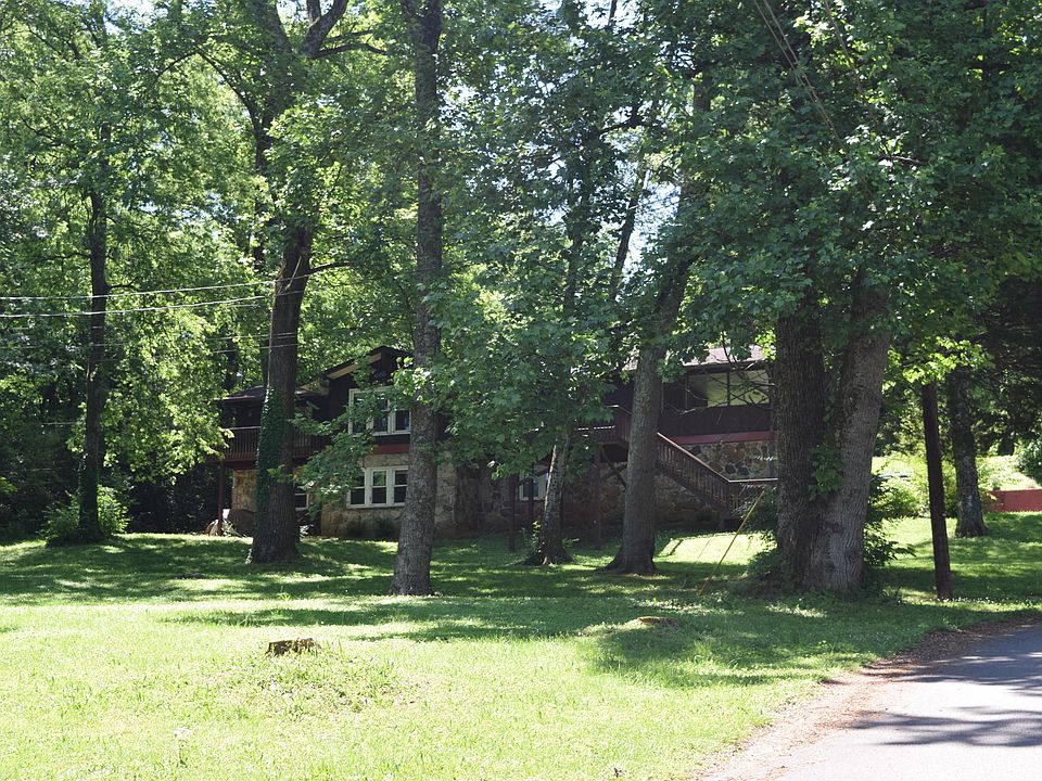1st image of 10408 Pinedale Dr