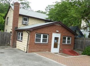 25 Inwood Pl, New Rochelle, NY 10801