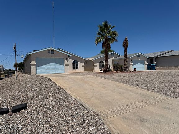 3rd image of 3115 Arapaho Dr