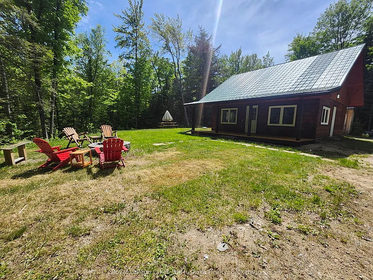 3997 Chetwynd Rd — Photo 4
