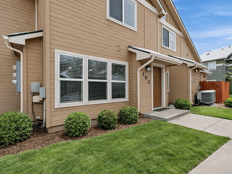 Bowery Point Townhomes