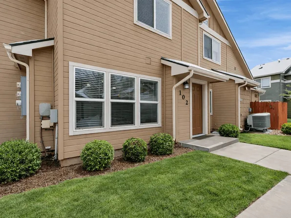 Bowery Point Townhomes