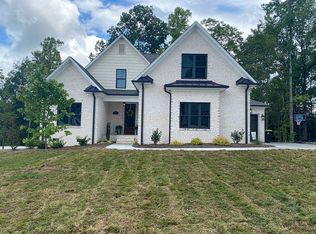 444 Prescott Dr, Winston Salem, NC 27107