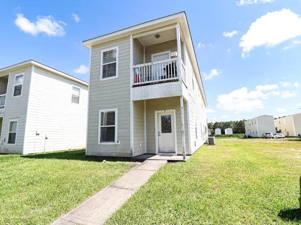 12199 Artes St APT A, Gulfport, MS 39503