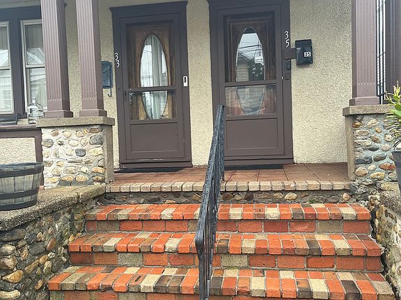 3rd image of 33-35 Ash Street