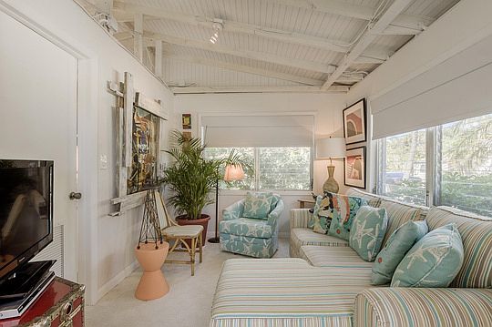 5th image of 2902 W Gulf Dr #2