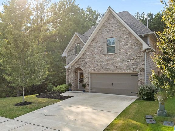 2nd image of 2059 Springfield Dr