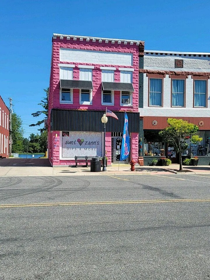 337 S Lincoln Ave — Photo 1
