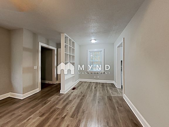 2nd image of 822 Reid St