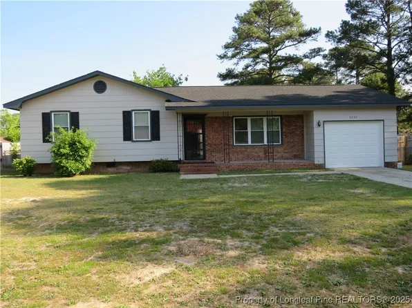 6324 Brussels Ct, Fayetteville, NC 28304