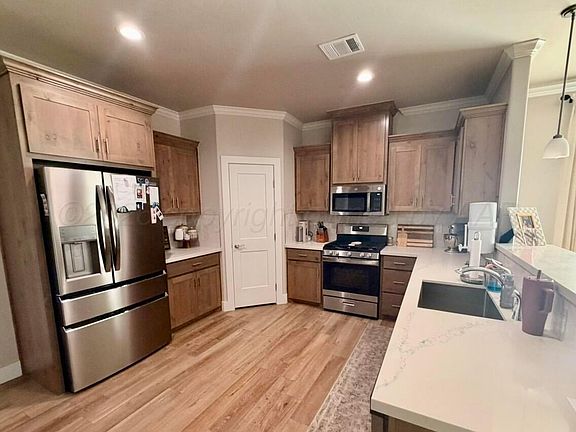 4th image of 216 Tumbleweed St