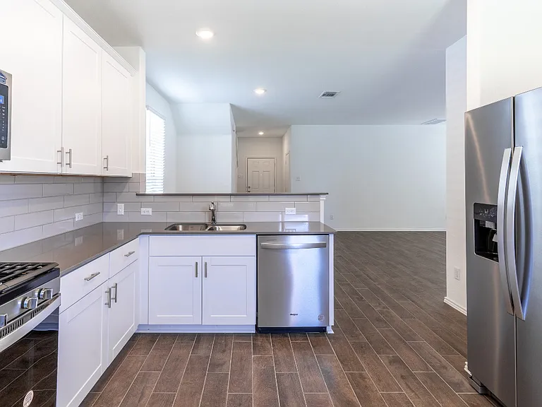 308 Redonda Dr — Photo 3
