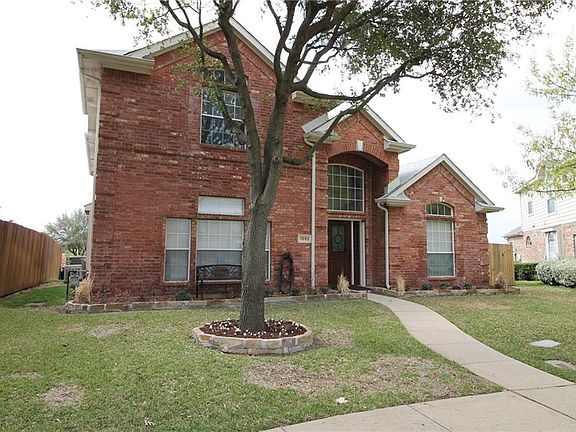 3rd image of 1092 Jennifer Pl