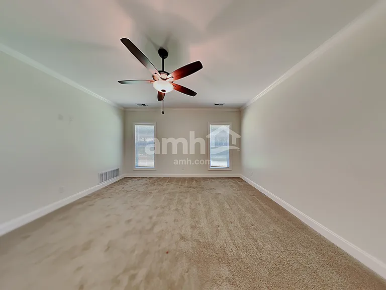 4130 Vineyard Dr — Photo 8