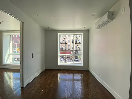 Rented by Lodger Corp | media 36