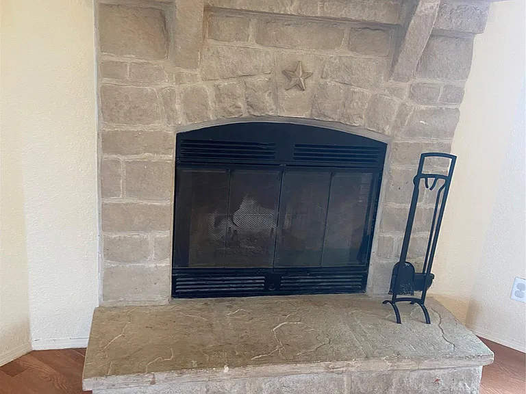 480 Private Road 948 — Photo 8