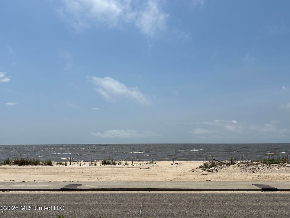 2nd image of 413 N Beach Blvd