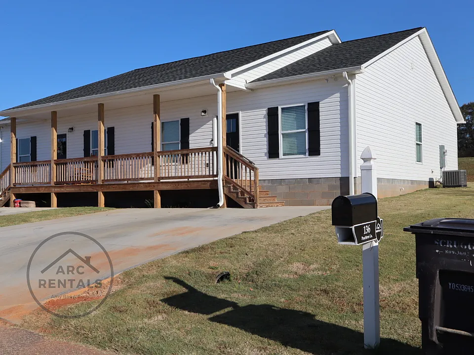 136 Peachtree Ln #136