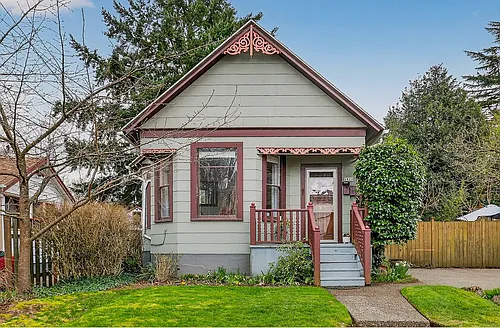 2820 NE Oregon St #1 Photo 1