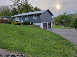 608 Bryan Foster Rd, Buckhannon, WV 26201