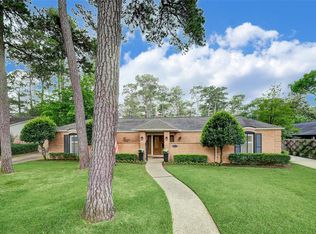 10011 Candlewood Dr, Houston, TX 77042