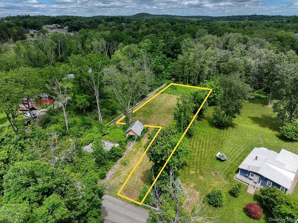 2nd image of 30 Givens Lane