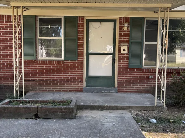 210 S Hazel St, Halls, TN 38040