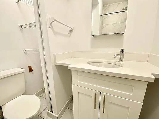 Rented by J PRESTON AND ASSOCIATES INC | media 20