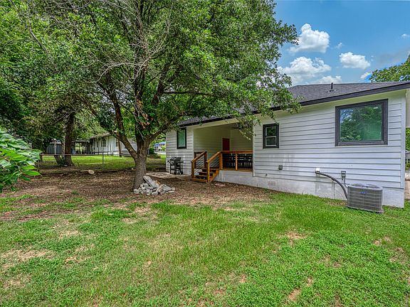 4th image of 150 Preston Shores Dr