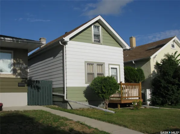 2037 Reynolds Street, Regina, SK S4N 3M9