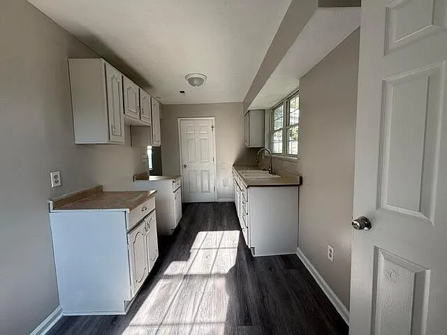 2 bed, 1.0 bath, 816 sqft, $1,300 — Photo 4