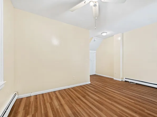 44 Court House Place image 12 of 18