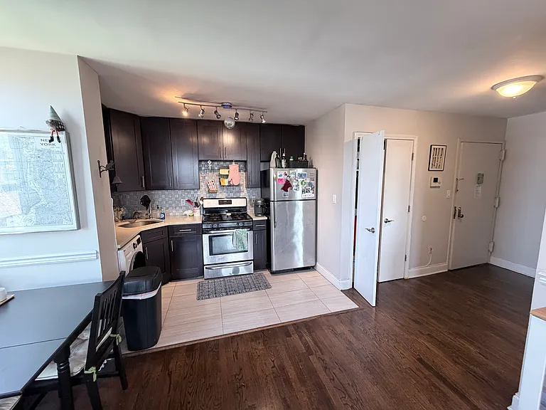 654 Saint Marks Ave #6E — Photo 9