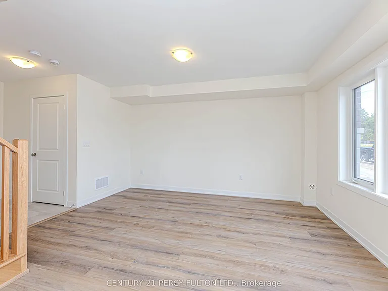 1695 Dersan St #809 — Photo 6
