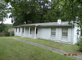 569 Roxbury Dr, Riverdale, GA 30274