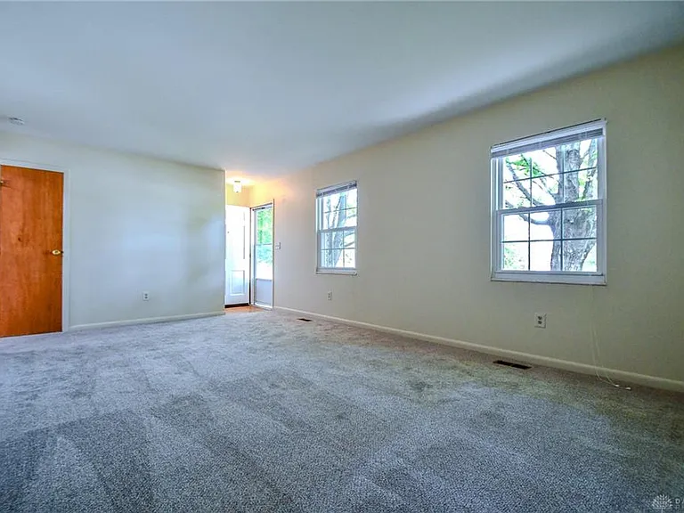 3108 E Stroop Rd — Photo 7