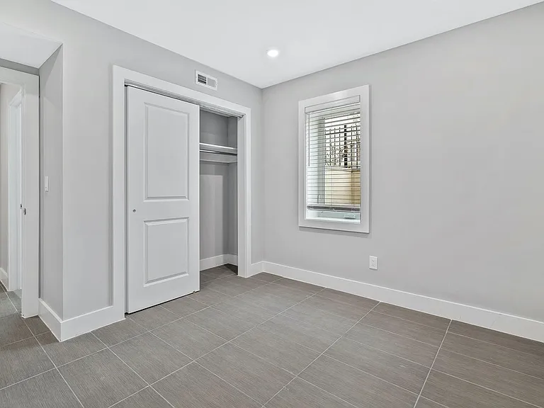 3323 13th St SE — Photo 8