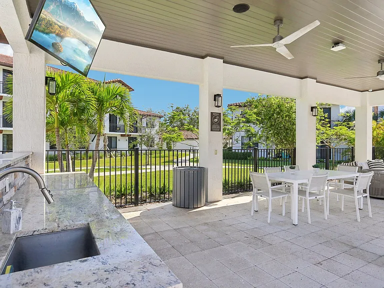 Legacy at Oakwood Landing — Photo 18