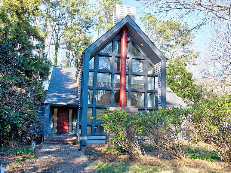 3628 Carlisle Dr — Photo 1