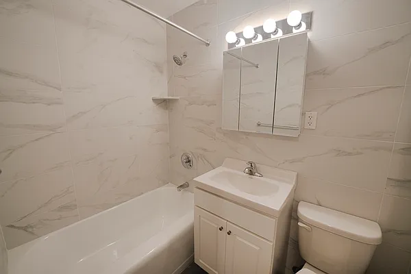 Rented by REAL New York | media 5