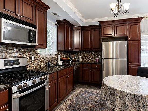 4th image of 13675 Philmont Ave #-15