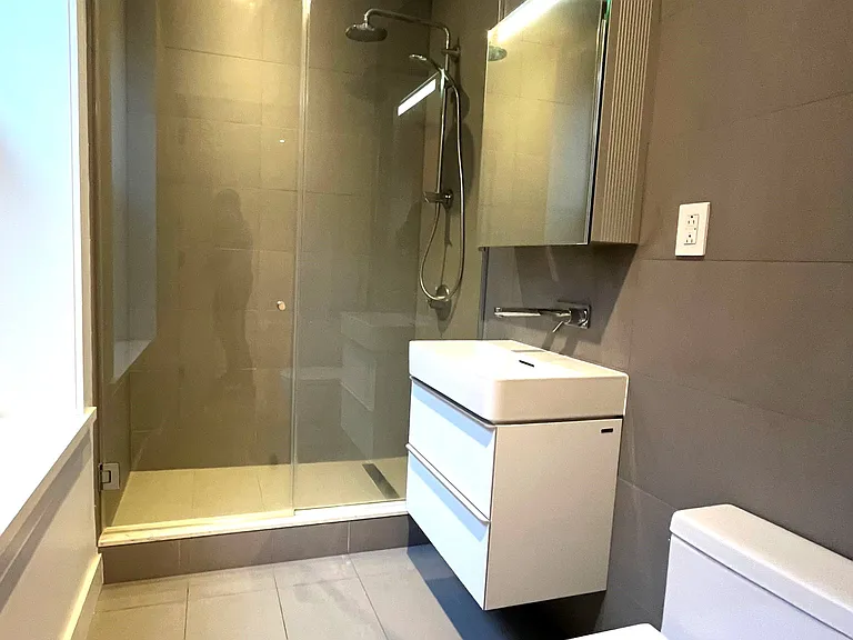379 Washington Ave #3B1 — Photo 2