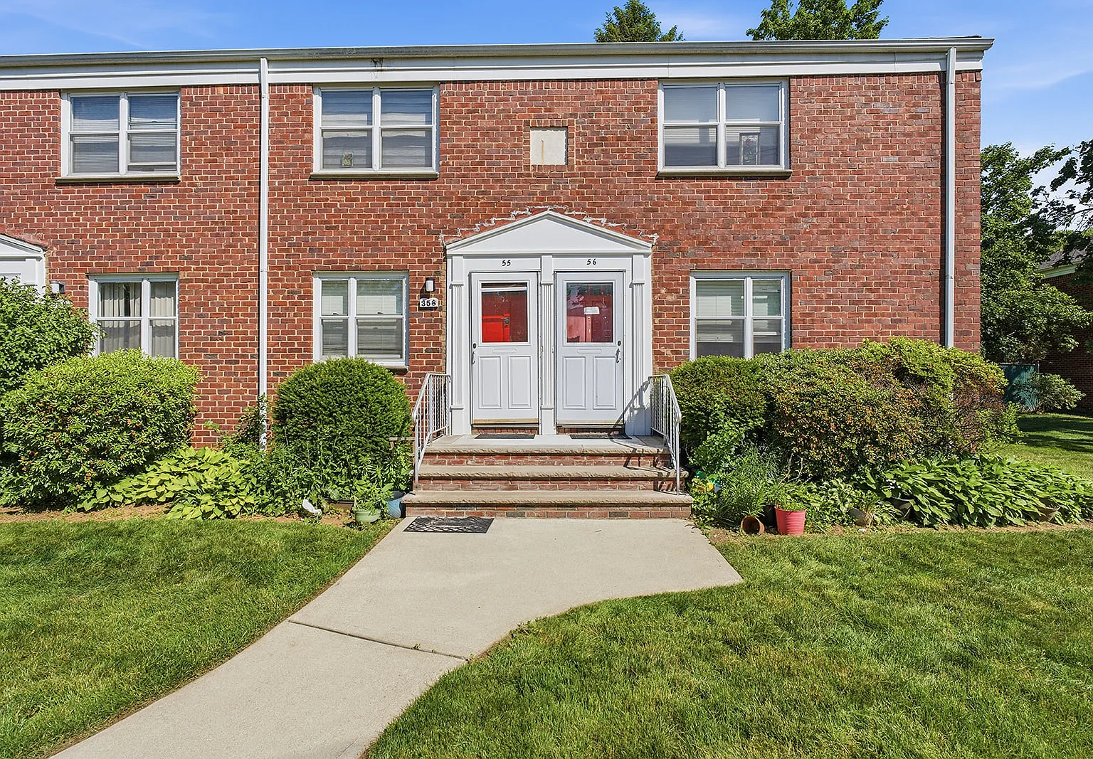 2 bed, $2,300 — Photo 2