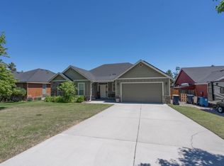 272 NW 16th Pl, Redmond, OR 97756