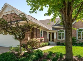 10082 Indigo Dr, Eden Prairie, MN 55347