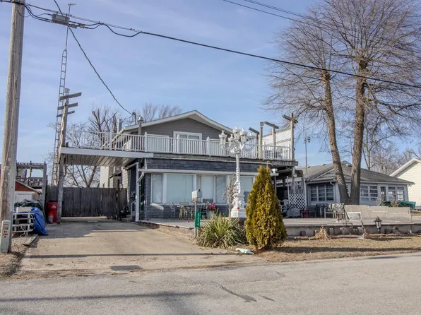 5374 S County Road 210, Knox, IN 46534