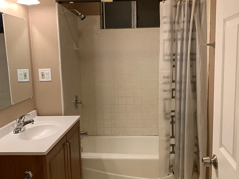 1832 E Carson St #1 — Photo 5