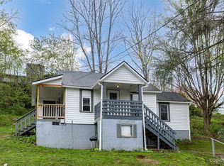 151 S Hill St, Waynesville, NC 28786
