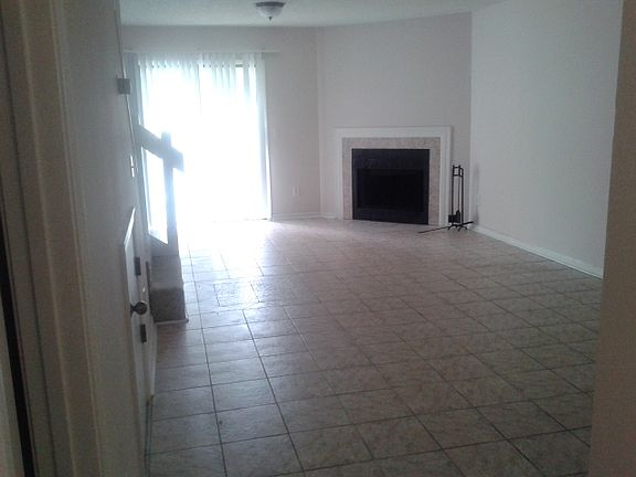 2nd image of 8300 Plaza Gate Ln APT 1233