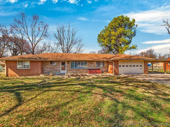 1507 Crescent Dr, Bartlesville, OK 74006